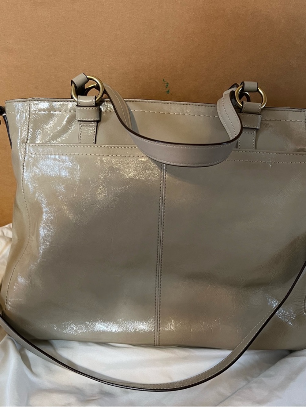 Coach Classic Taupe Leather Tote Bag with Gold Hardware - Picture 2 of 4